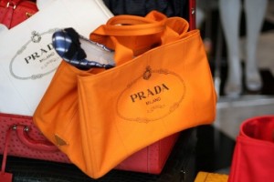 Prada Canapa3